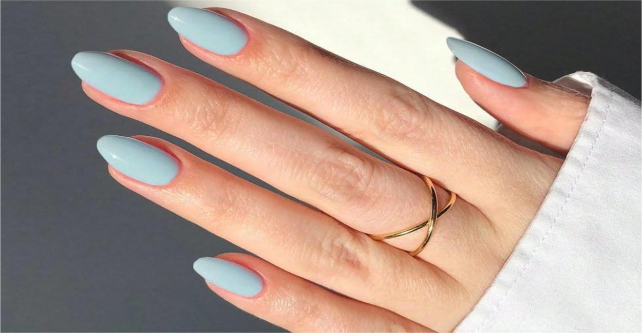 Unhas Decoradas em Azul