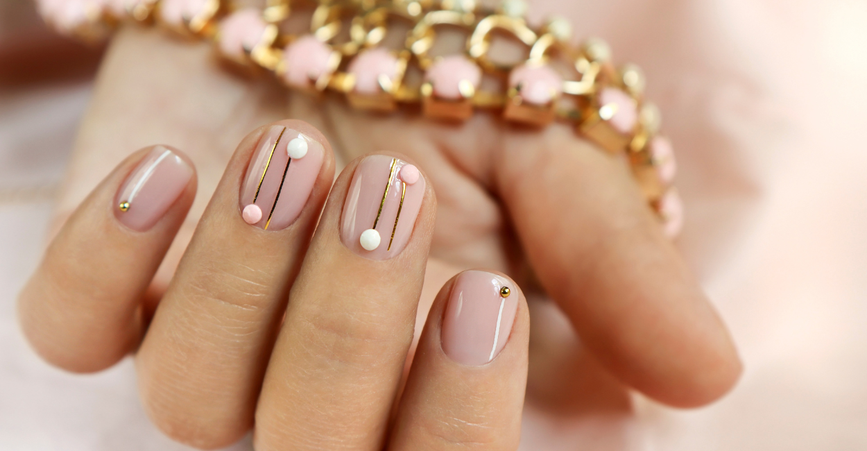 Unhas decoradas curtas