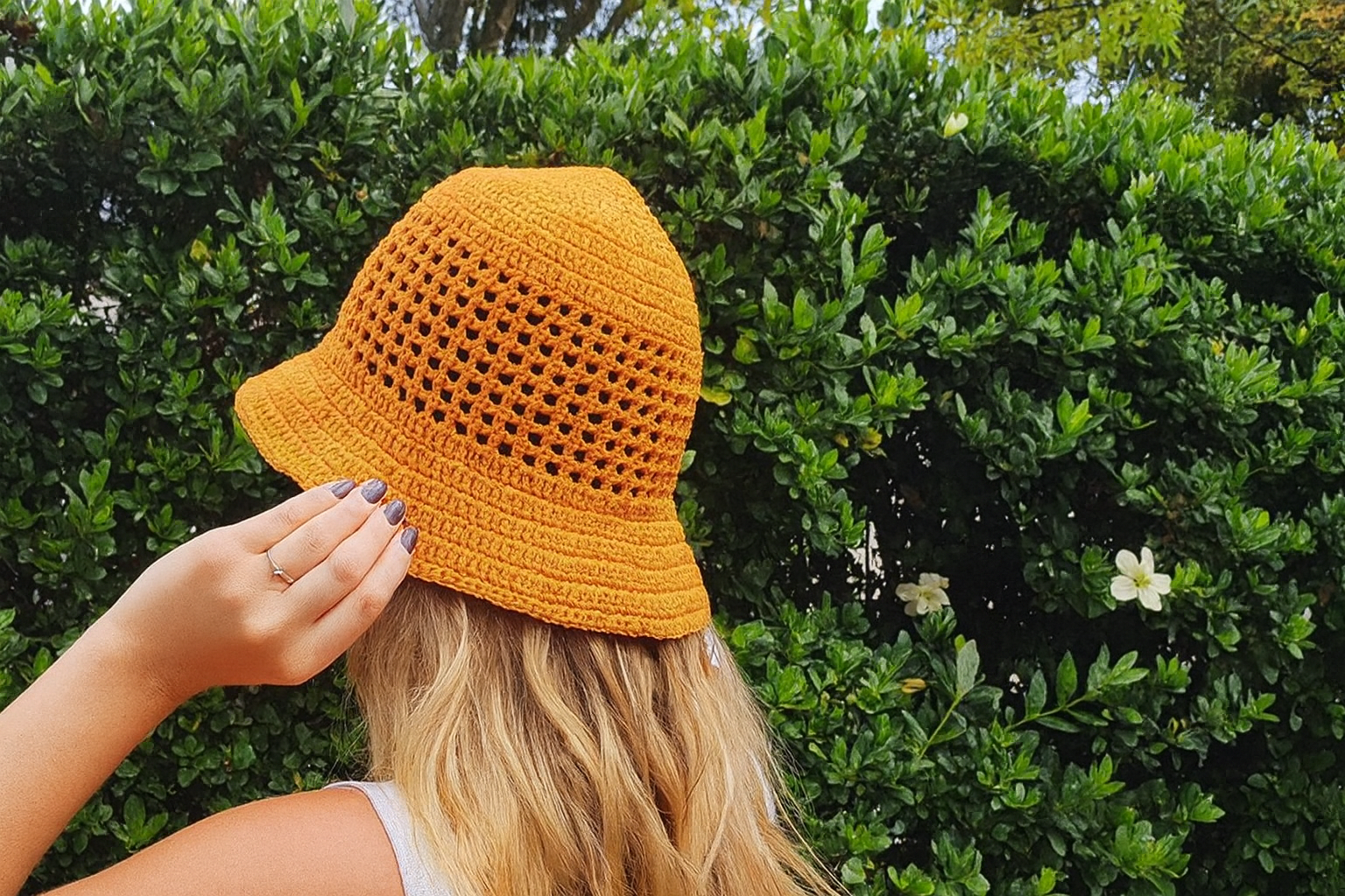 bucket hats de crochê